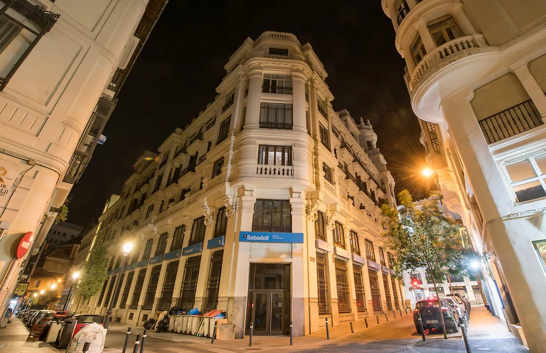 Room Gran Via-1